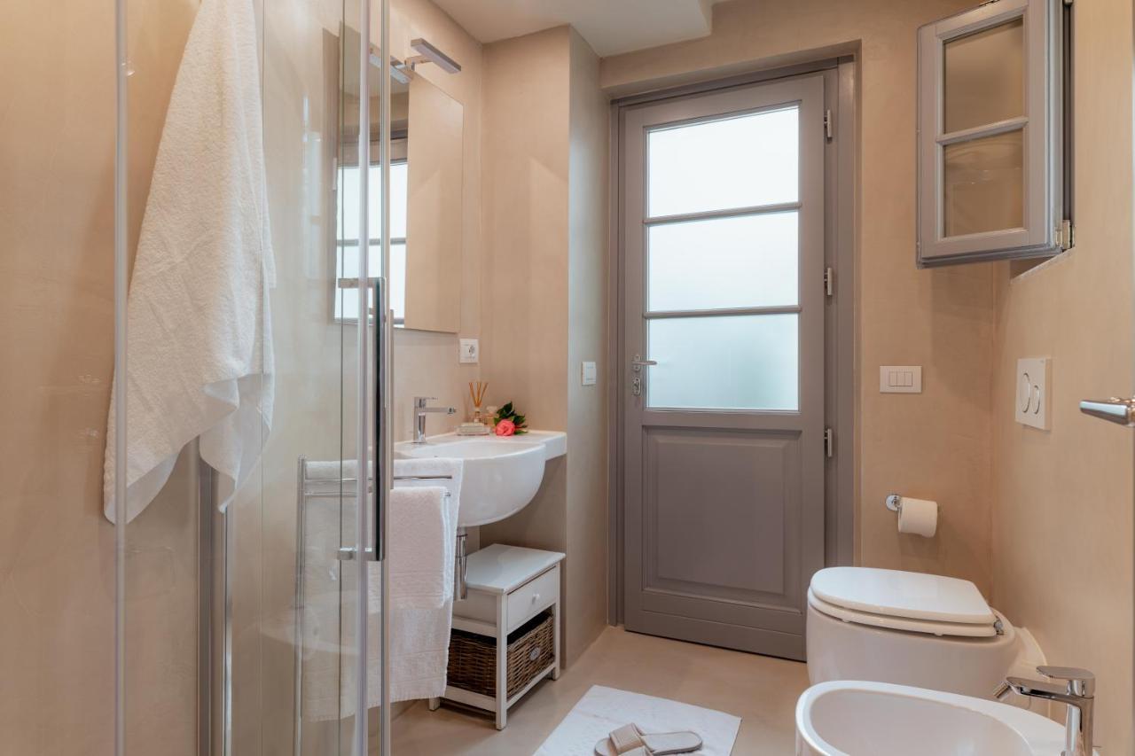 루카 Il Cortile Di Elisa & Our Flats B&B 외부 사진